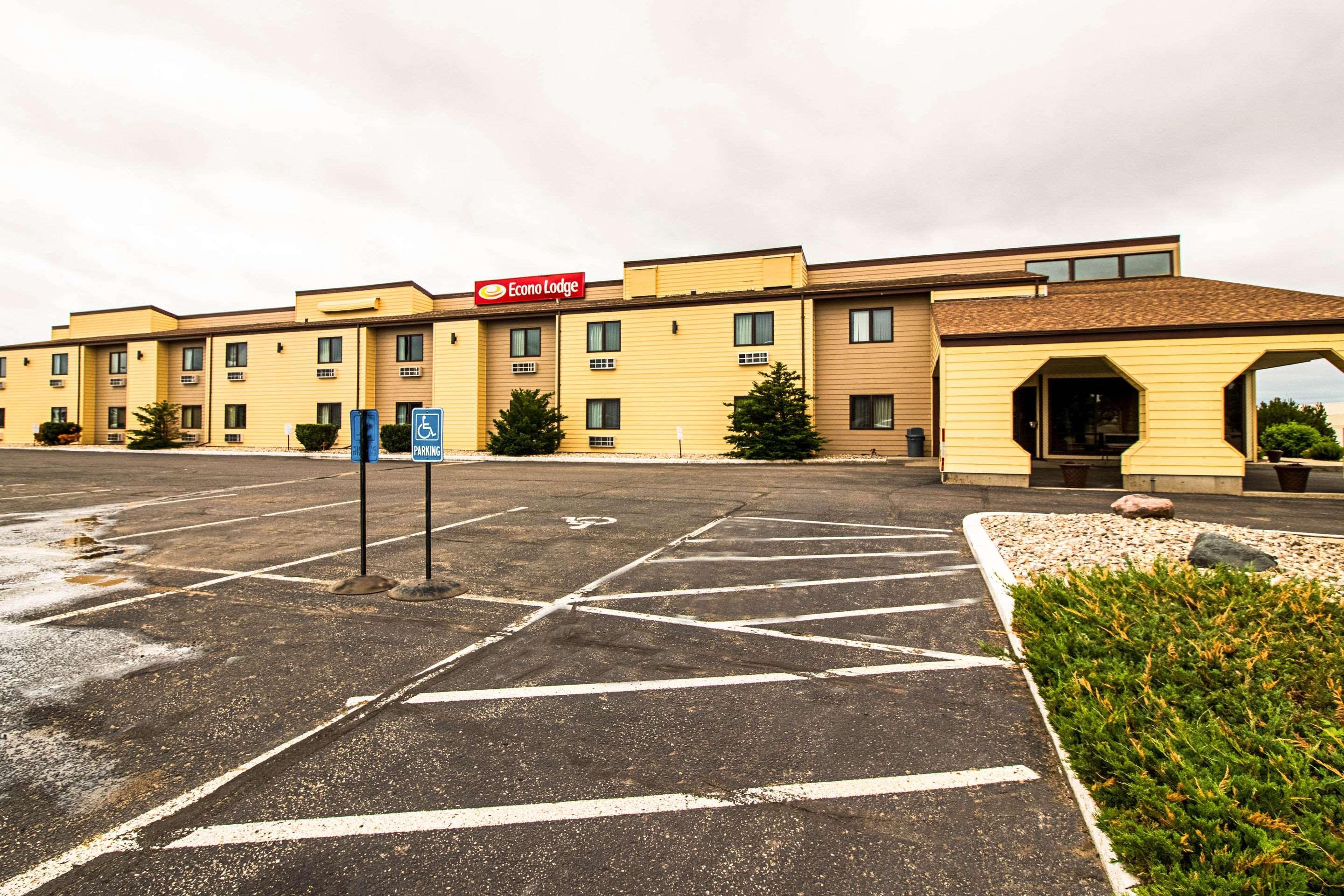 Econo Lodge Уотертаун Экстерьер фото