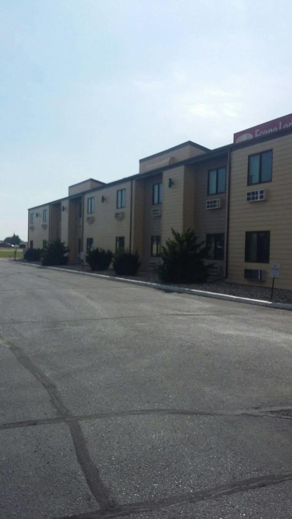 Econo Lodge Уотертаун Экстерьер фото